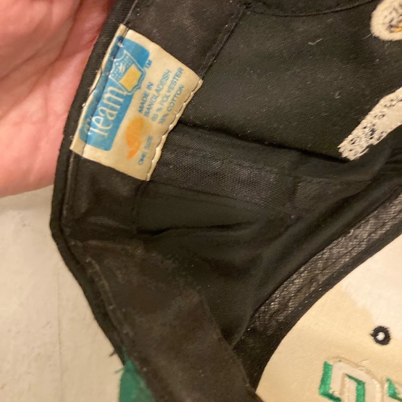 Vintage Philadelphia Eagles SnapBack hat - Picture 3 of 4